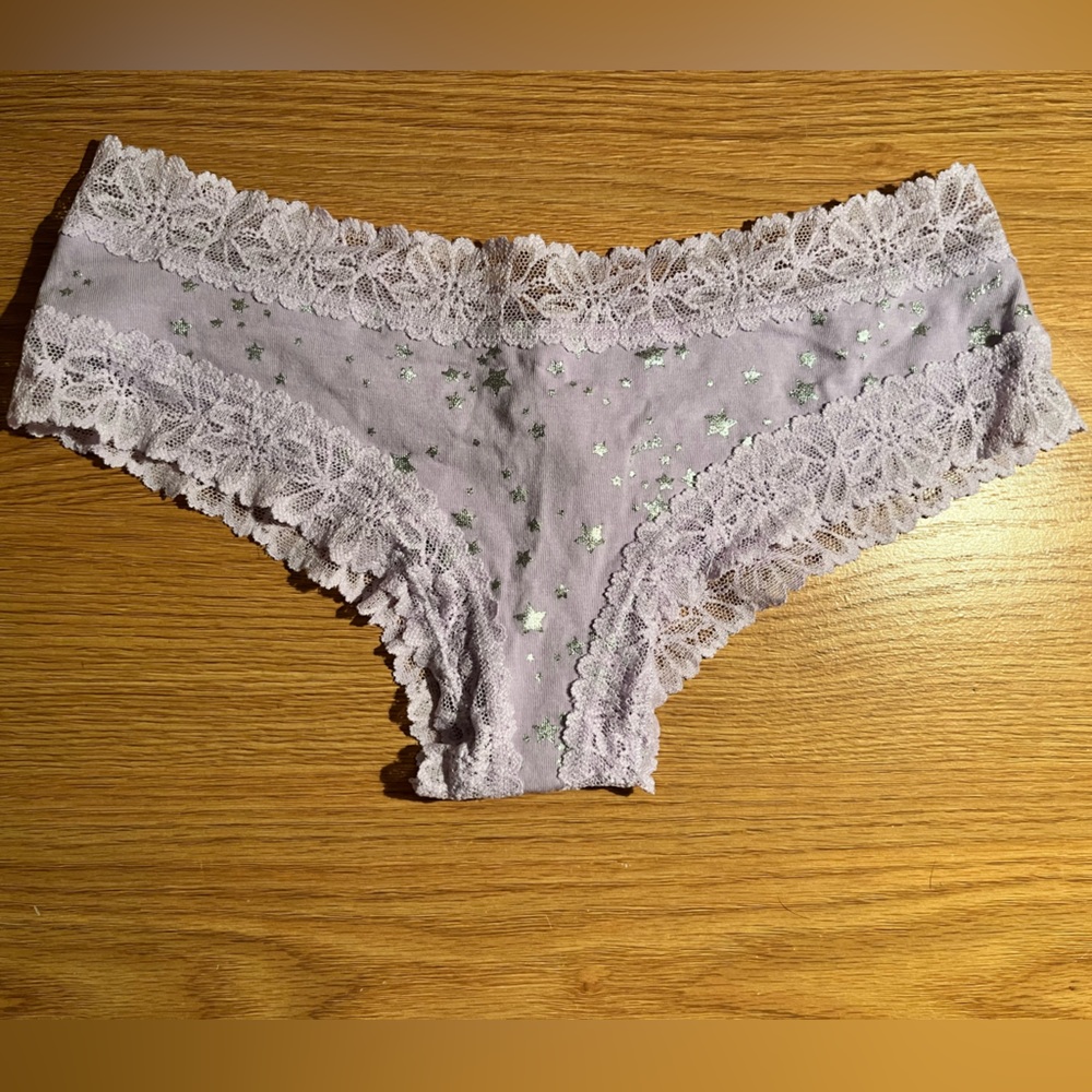 PINK Victoria’s Secret Cheeky Panty NWT